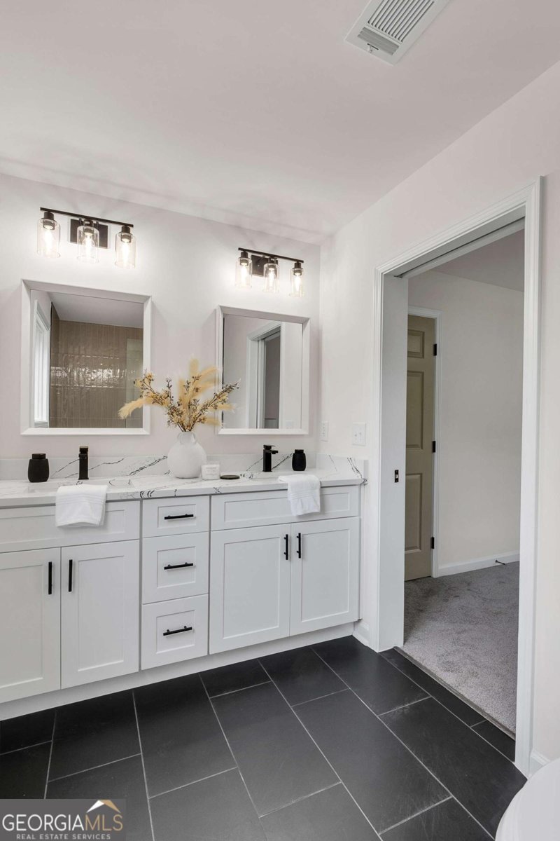 2831 Ivanhoe Lane SE Smyrna - 11
