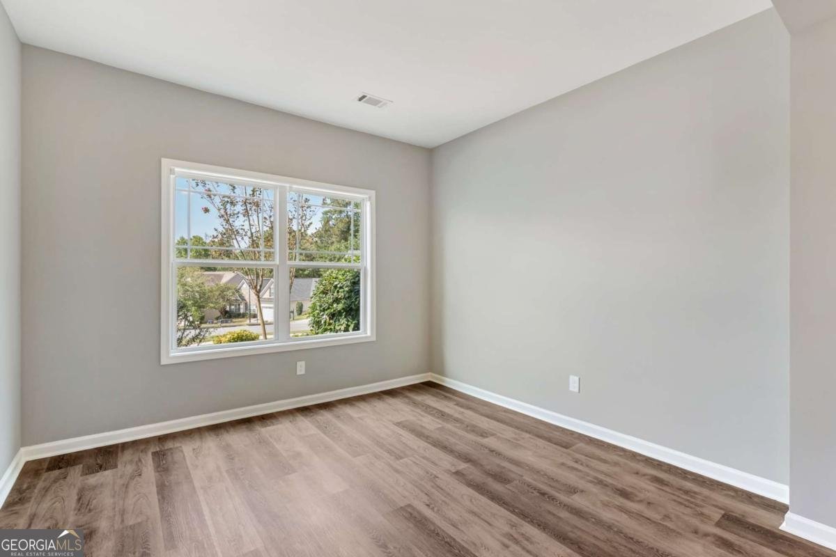 1438 Autumn Wood Trail Sugar Hill - 11