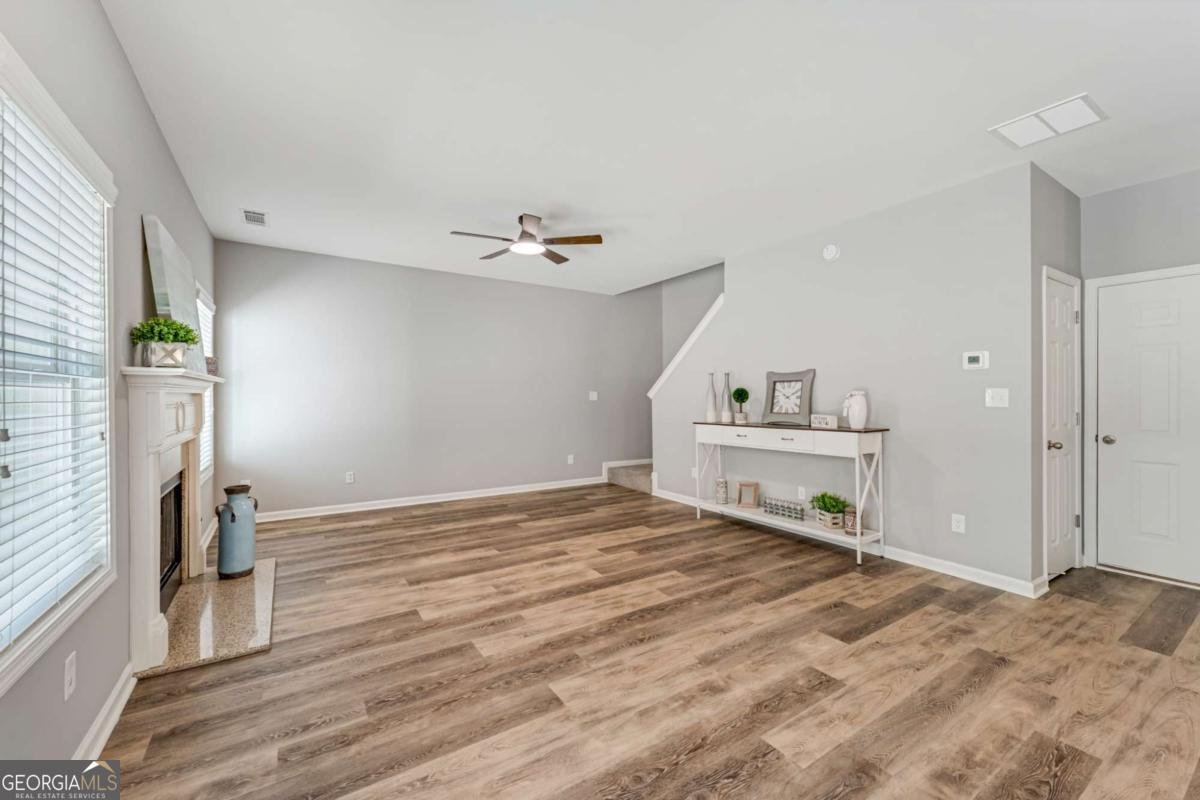 1438 Autumn Wood Trail Sugar Hill - 16
