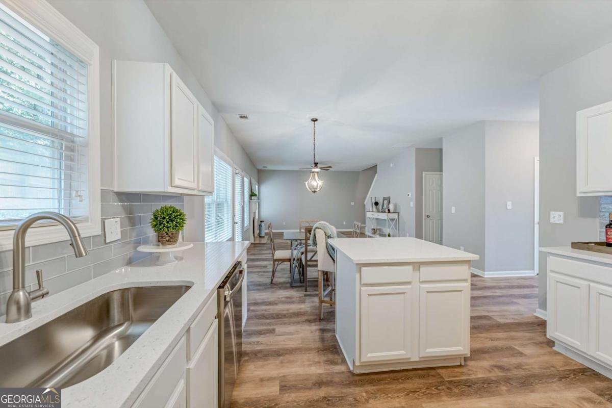 1438 Autumn Wood Trail Sugar Hill - 7