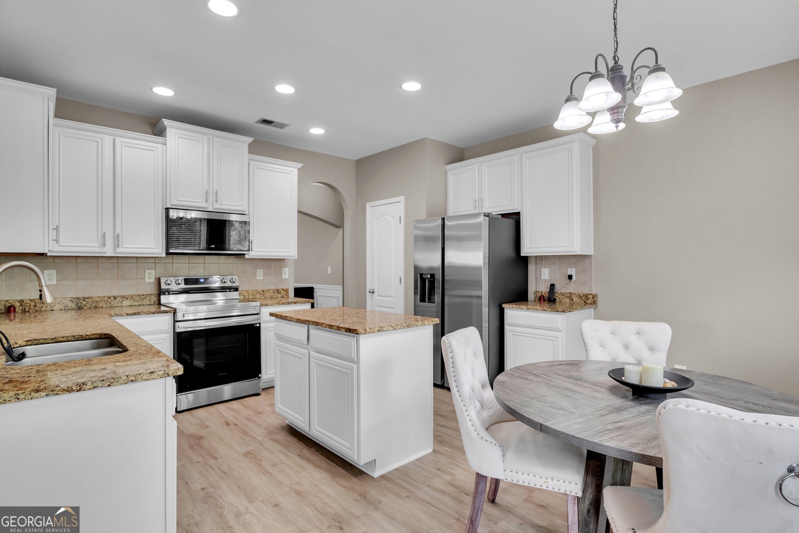 1141 Carillon Dr Conyers - 15