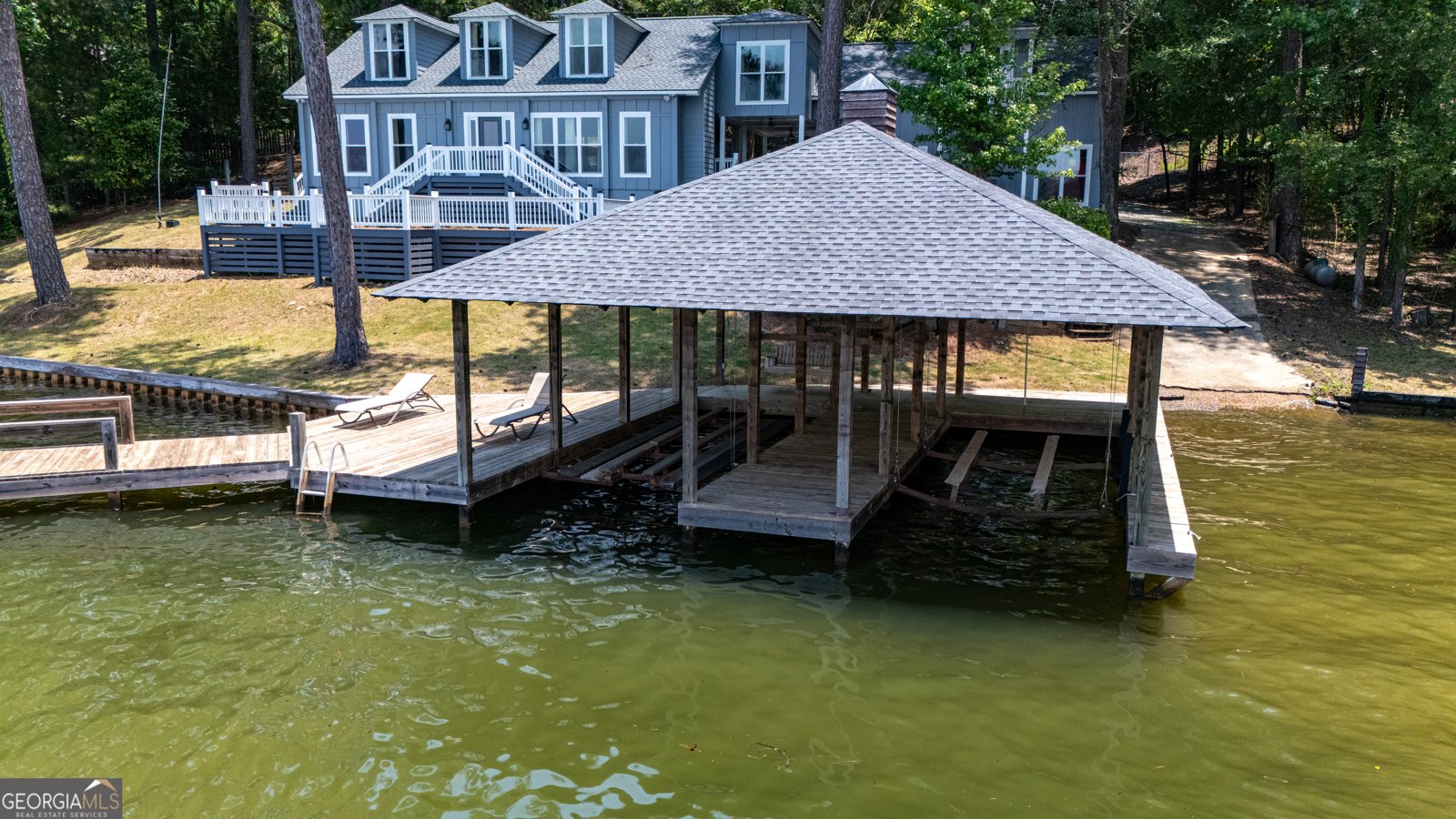 230 Kelly Drive Hamilton - 2