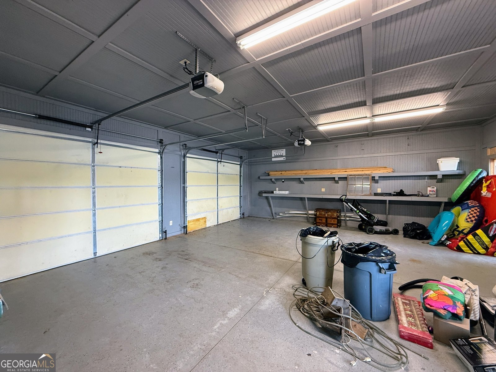 230 Kelly Drive Hamilton - 46