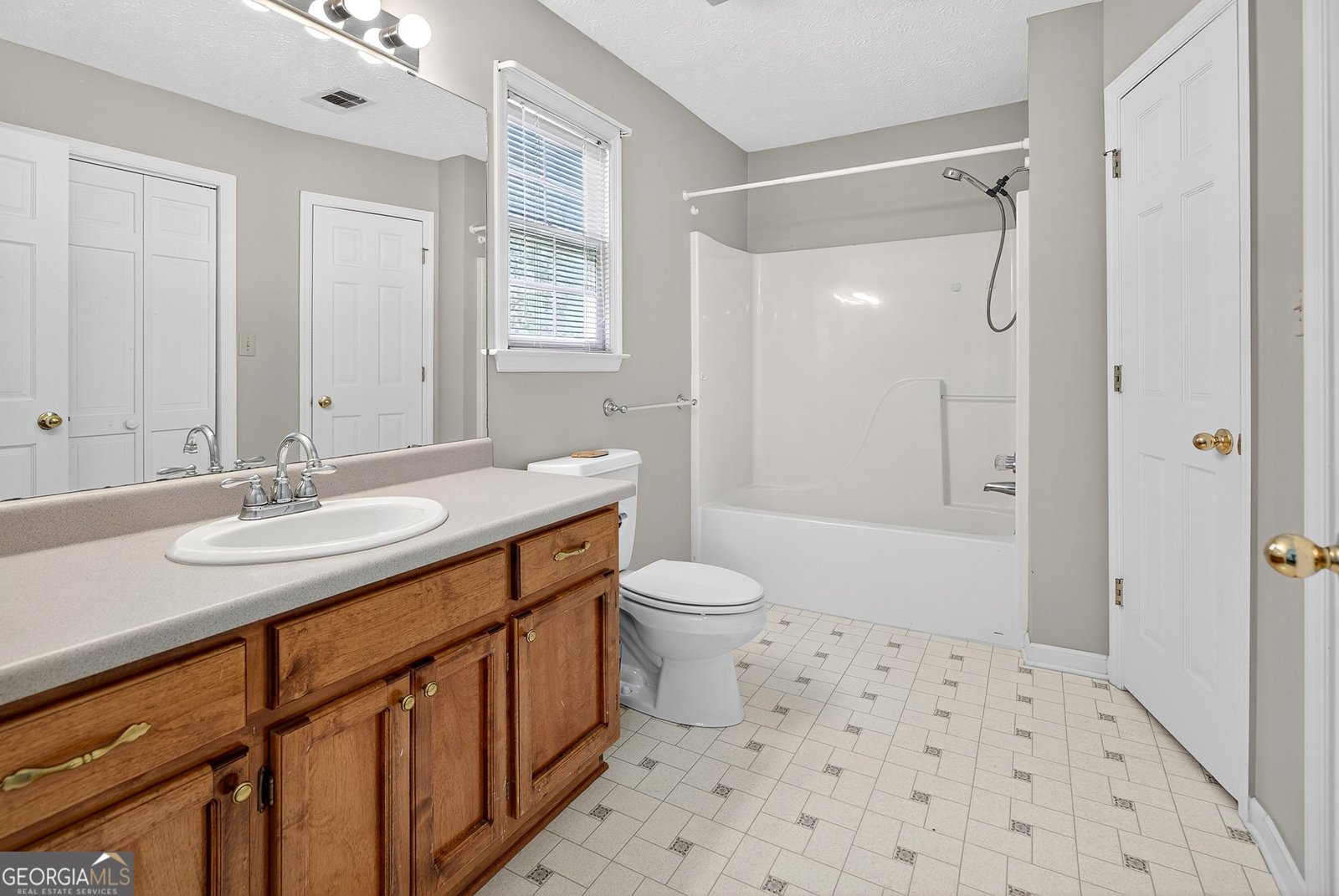 466 Minter Drive Hampton - 57