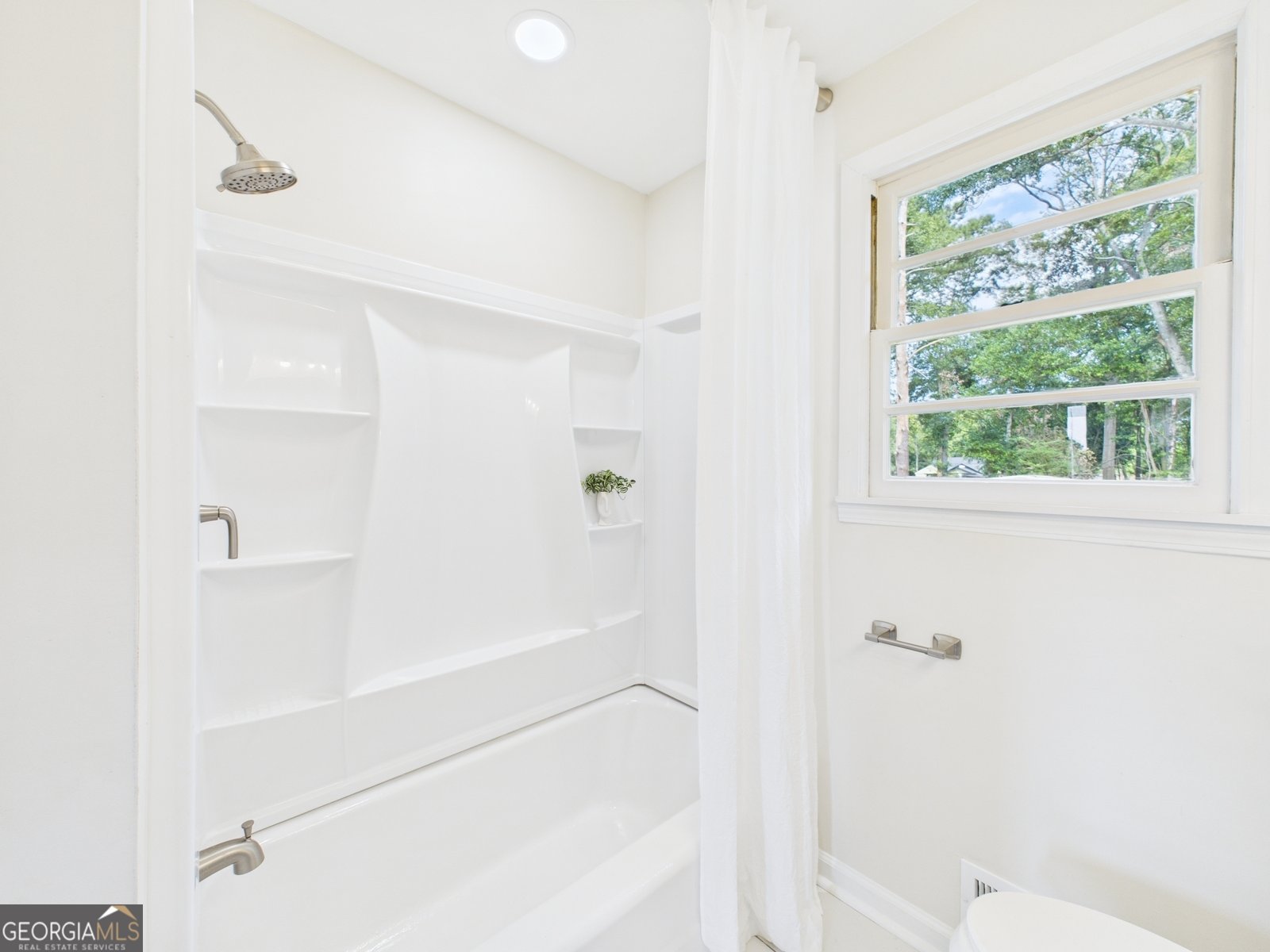 3533 Greenbriar Road Macon - 25