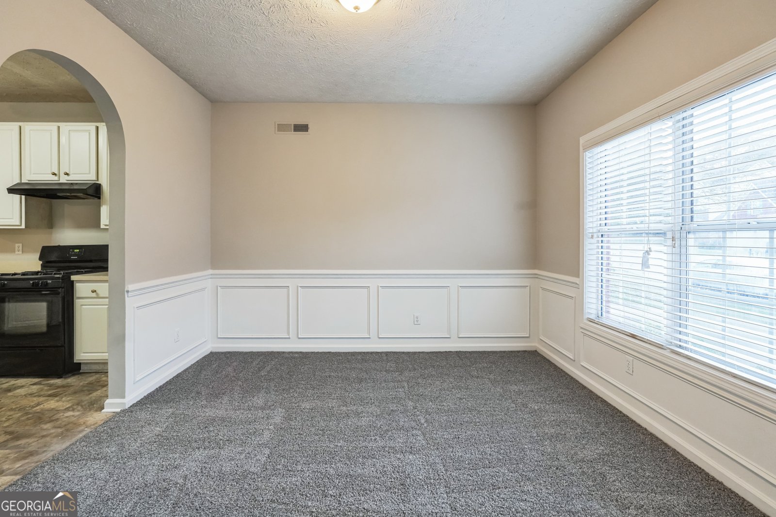 340 Kings Place Riverdale - 10