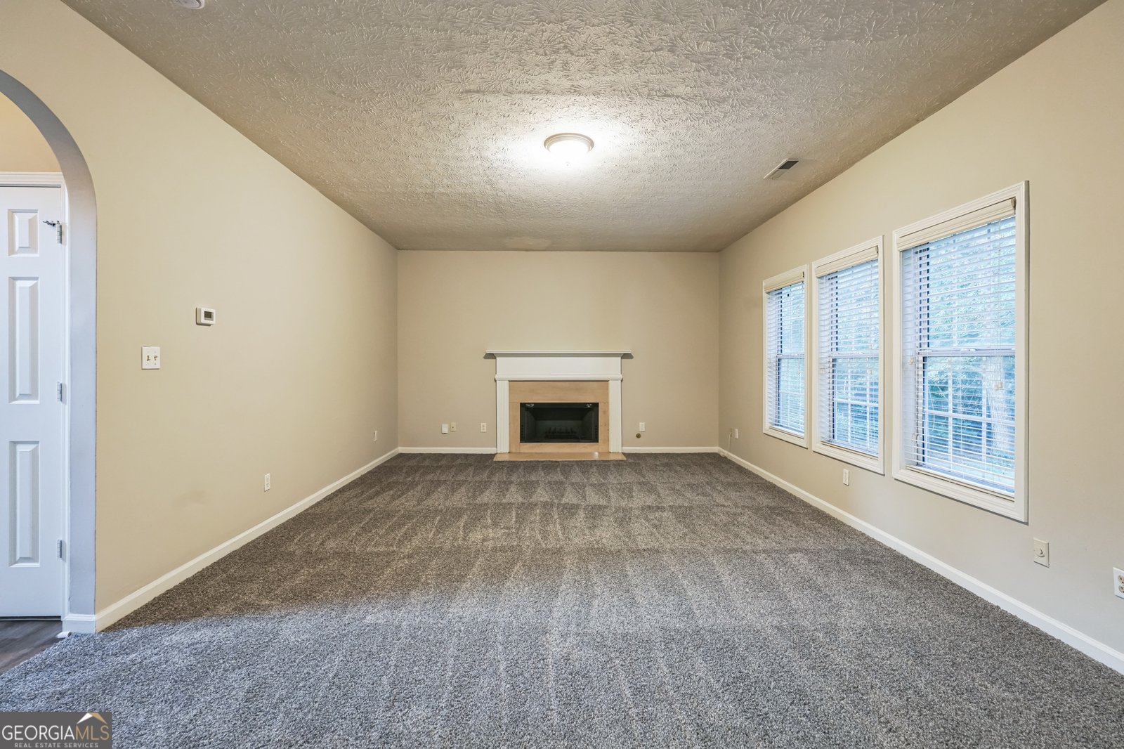 340 Kings Place Riverdale - 11