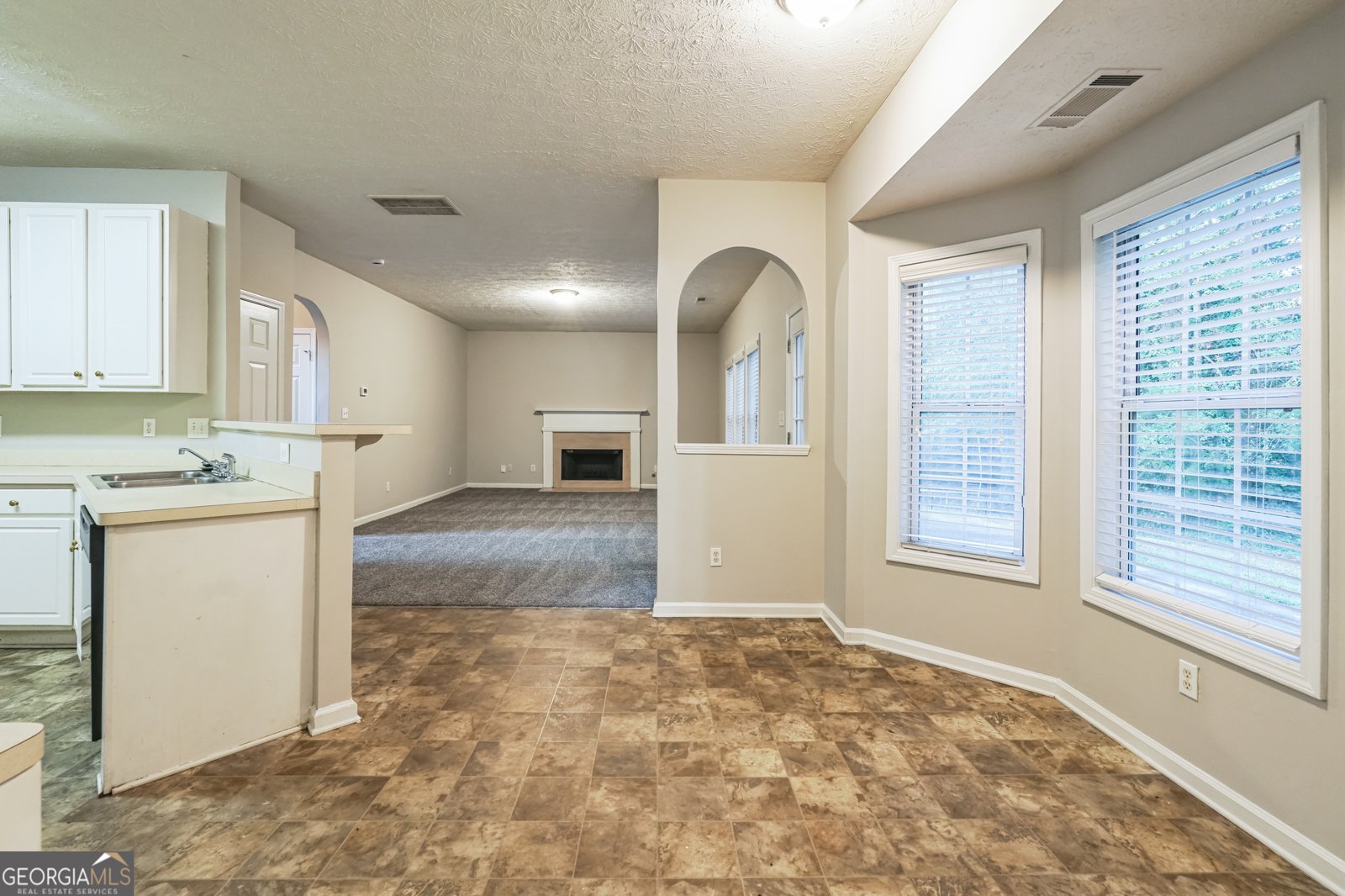 340 Kings Place Riverdale - 18