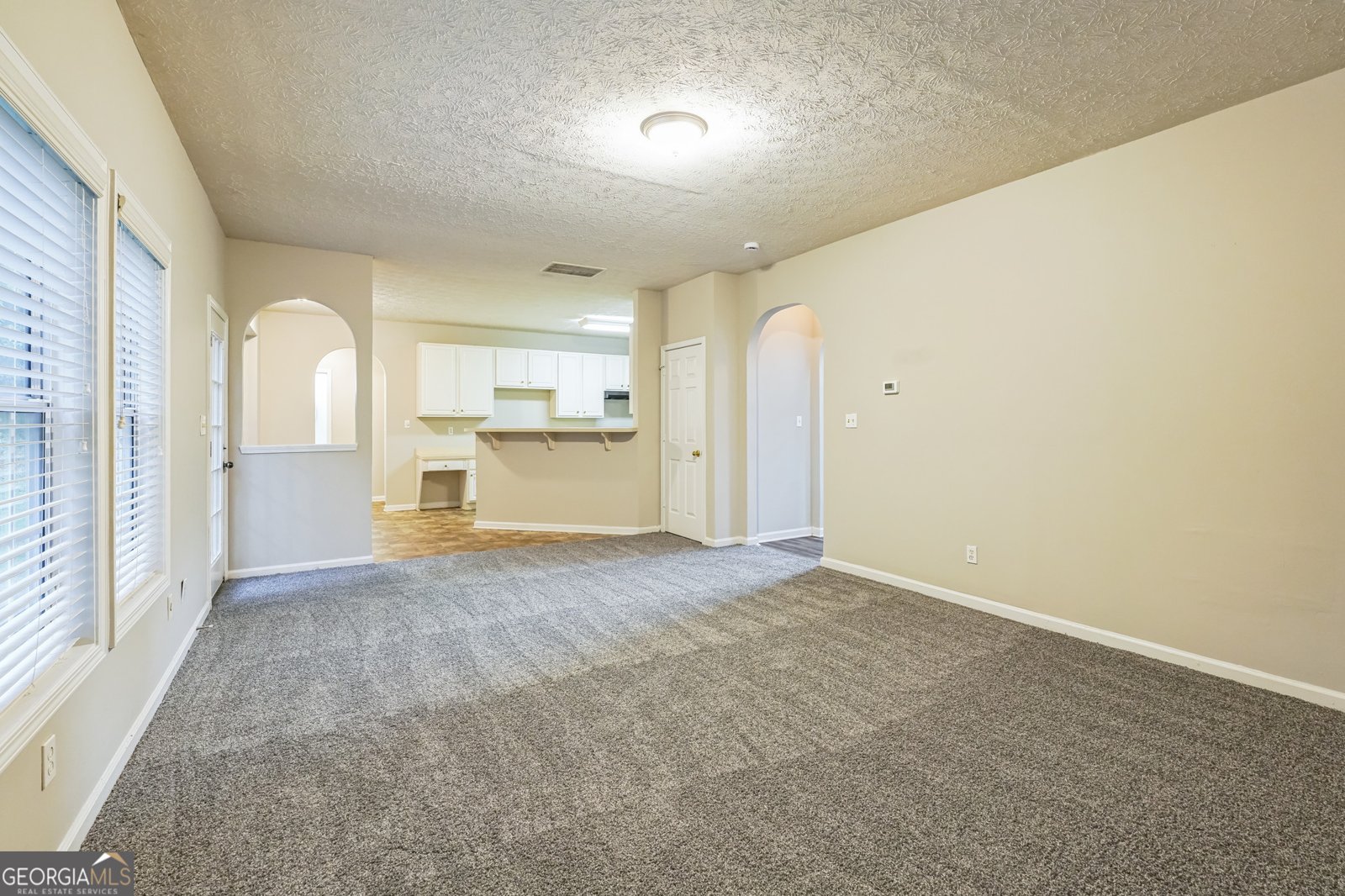 340 Kings Place Riverdale - 20