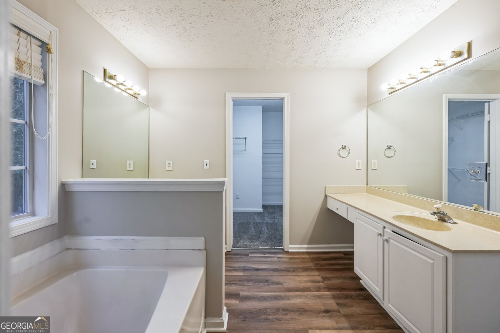 340 Kings Place Riverdale - 28