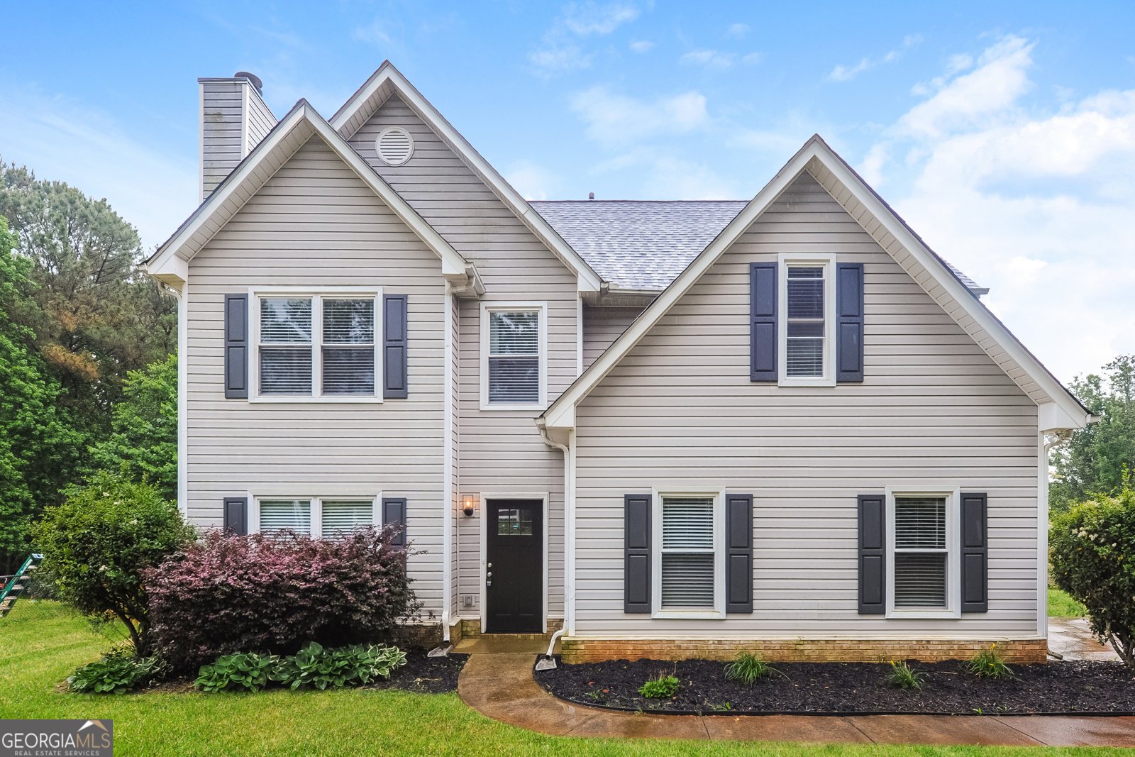 6201 Port Drive Flowery Branch - 1