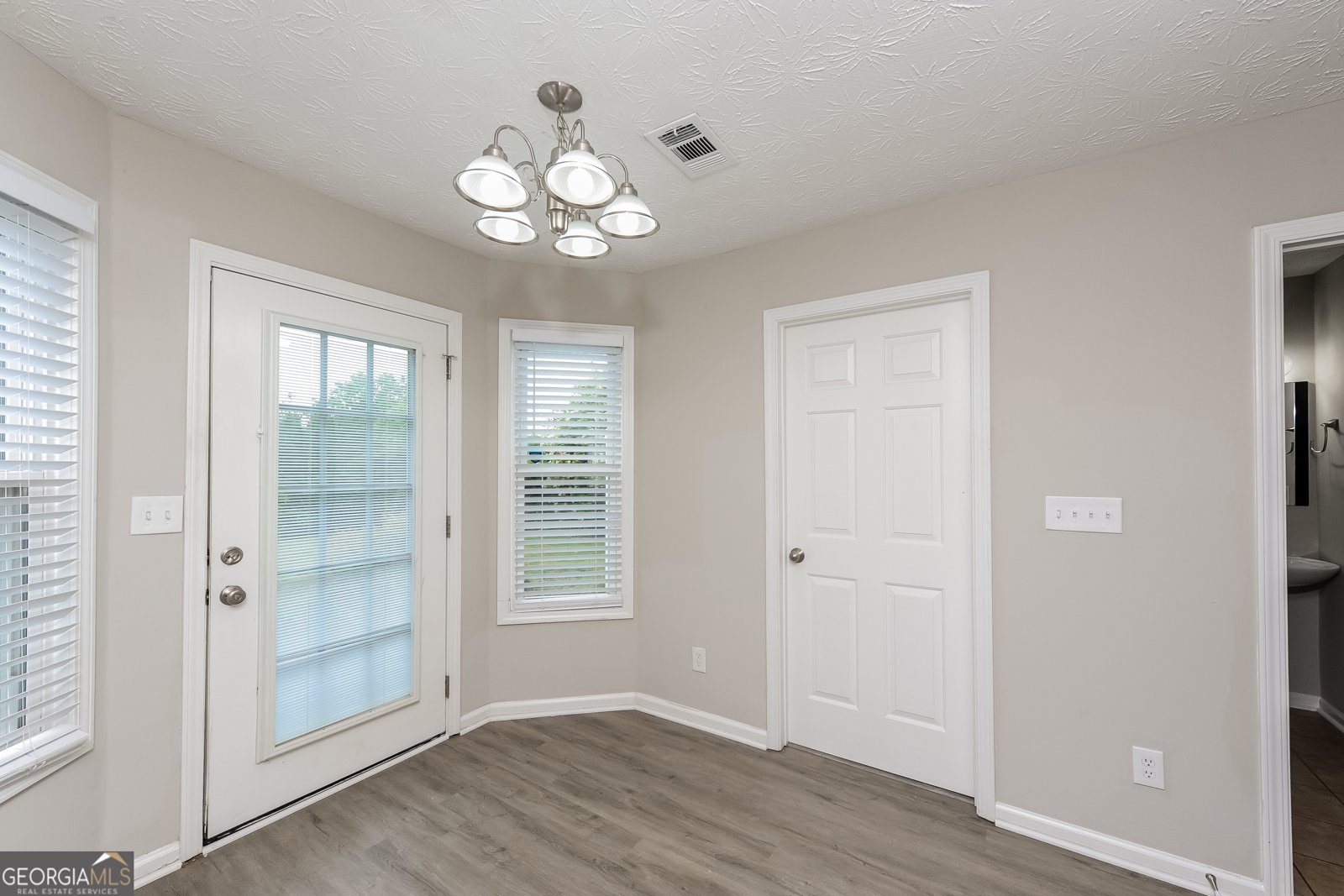 6201 Port Drive Flowery Branch - 8