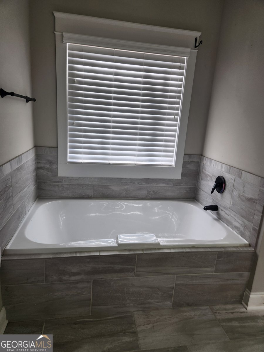 2439 Muirfield Place College Park - 33