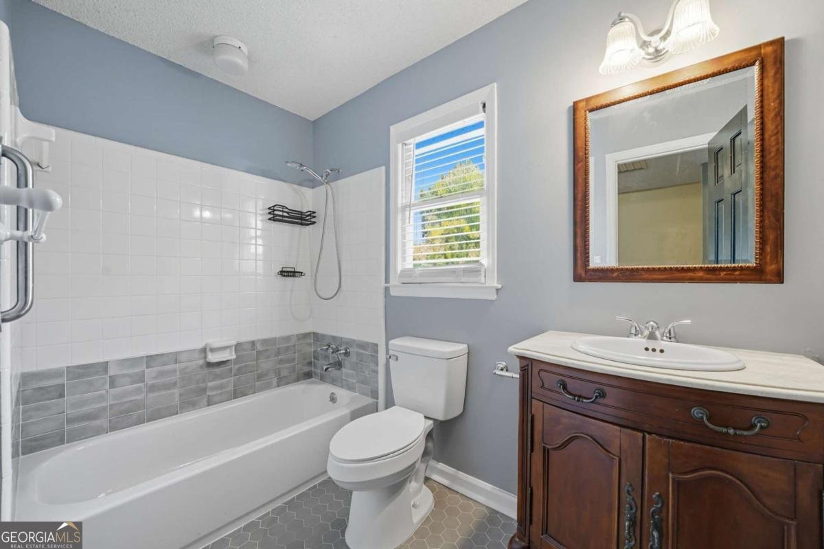 5241 Brasswood Drive Stone Mountain - 27