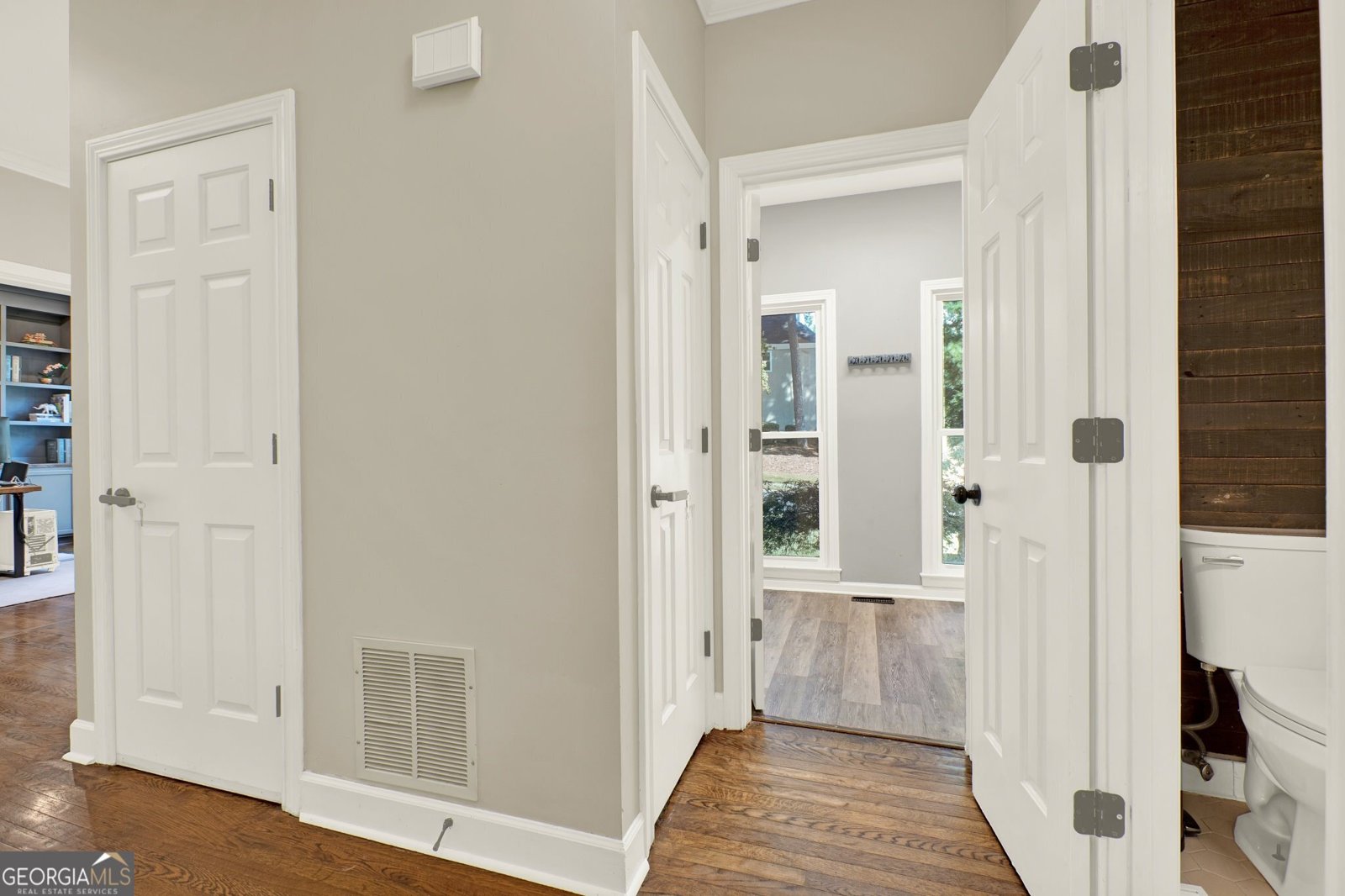 4393 Laurian Drive Kennesaw - 19
