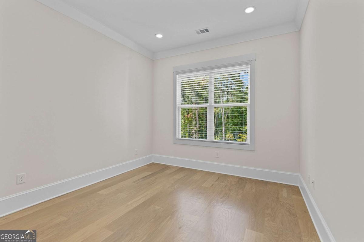 5 Olevia Street Winder - 36