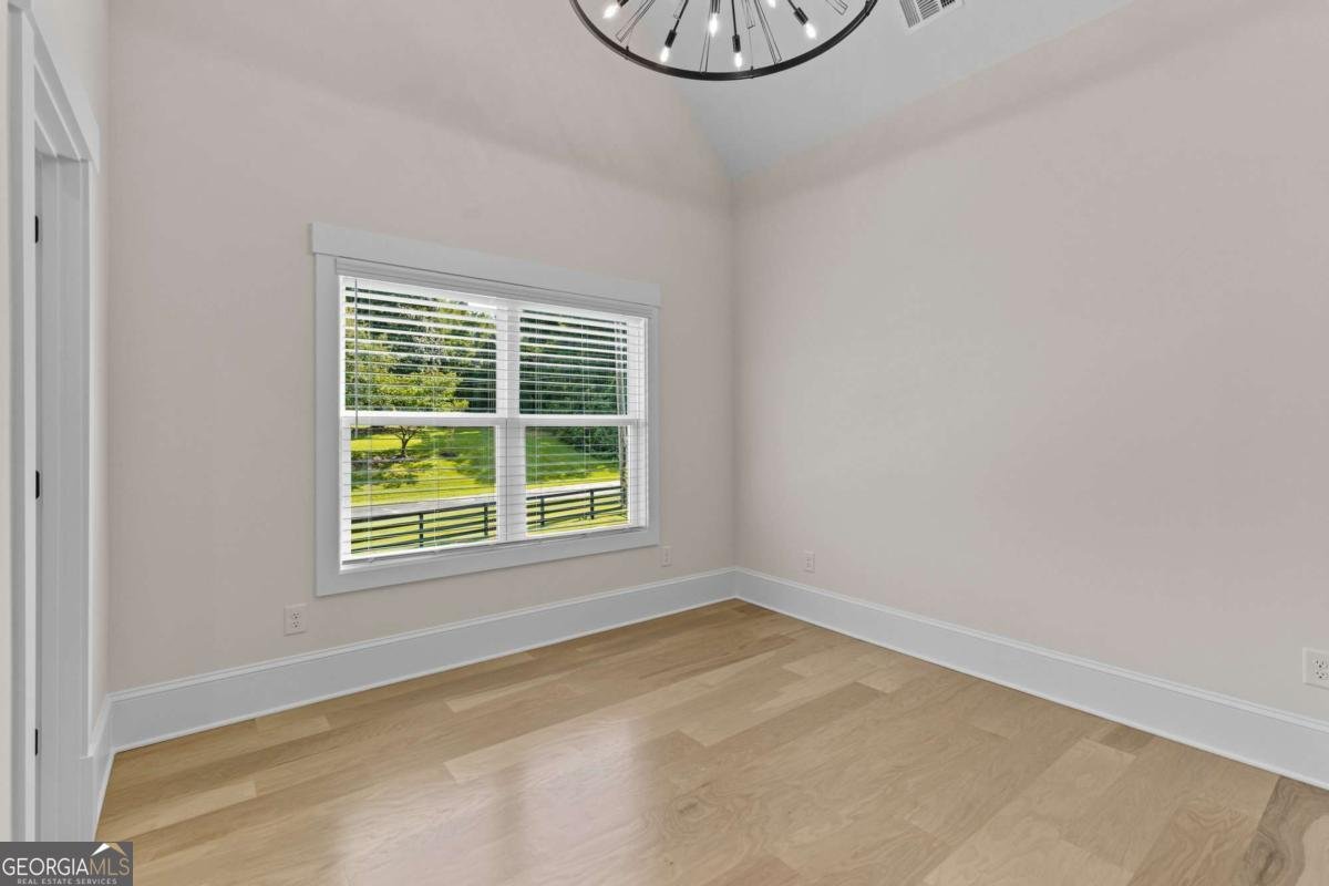 5 Olevia Street Winder - 49
