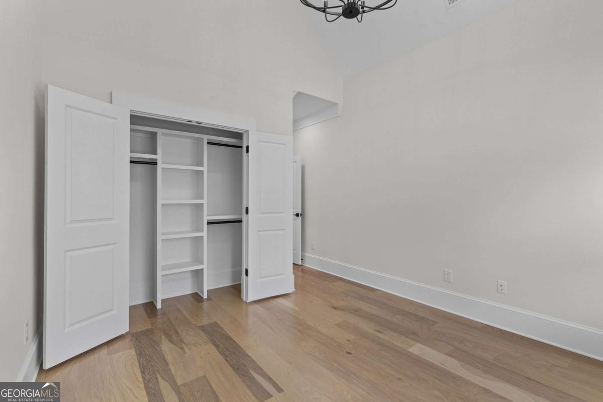 5 Olevia Street Winder - 55