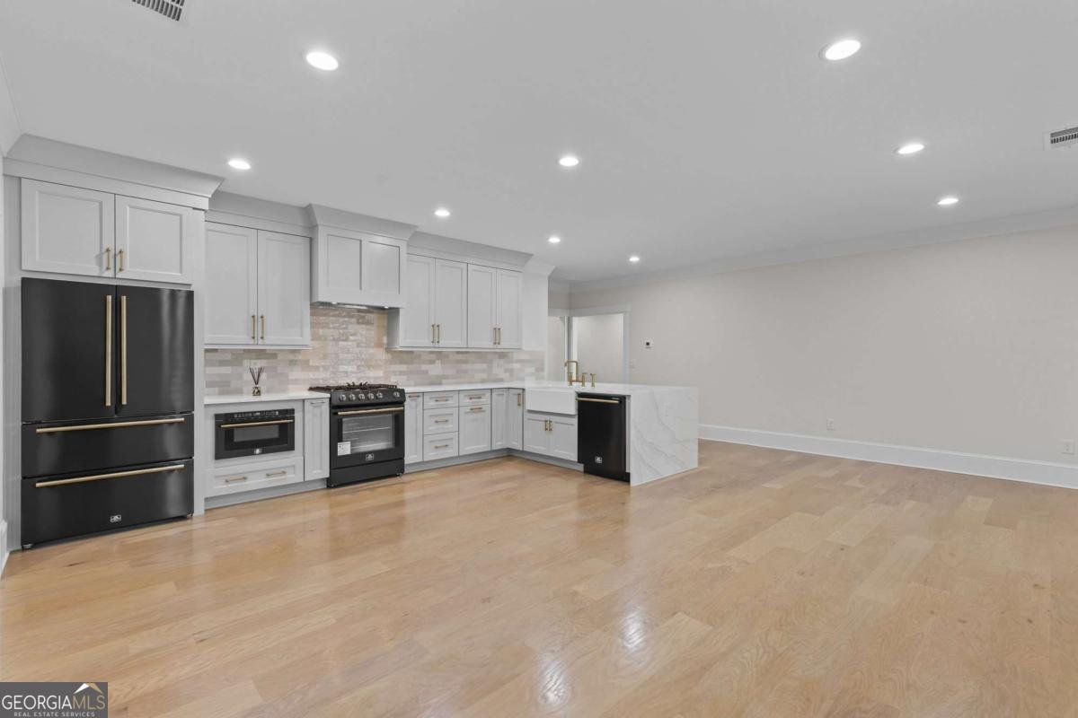 5 Olevia Street Winder - 62