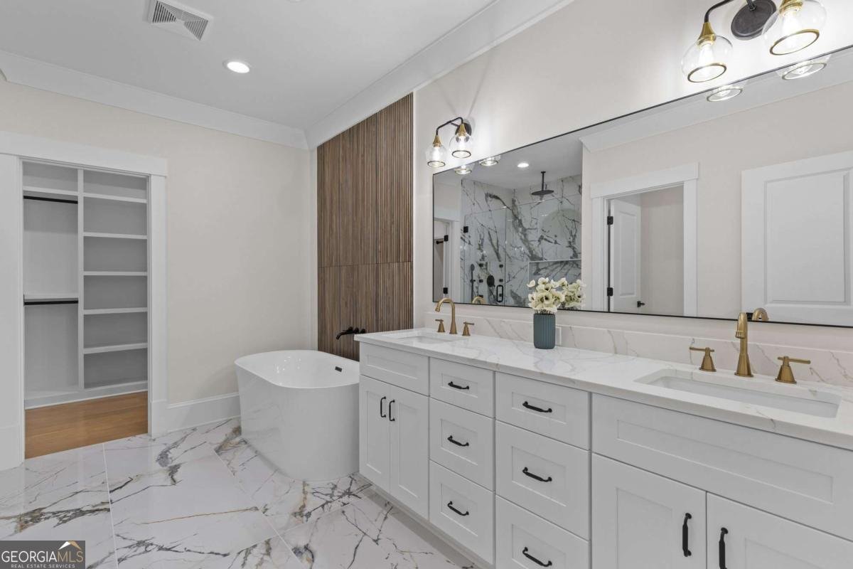 5 Olevia Street Winder - 67