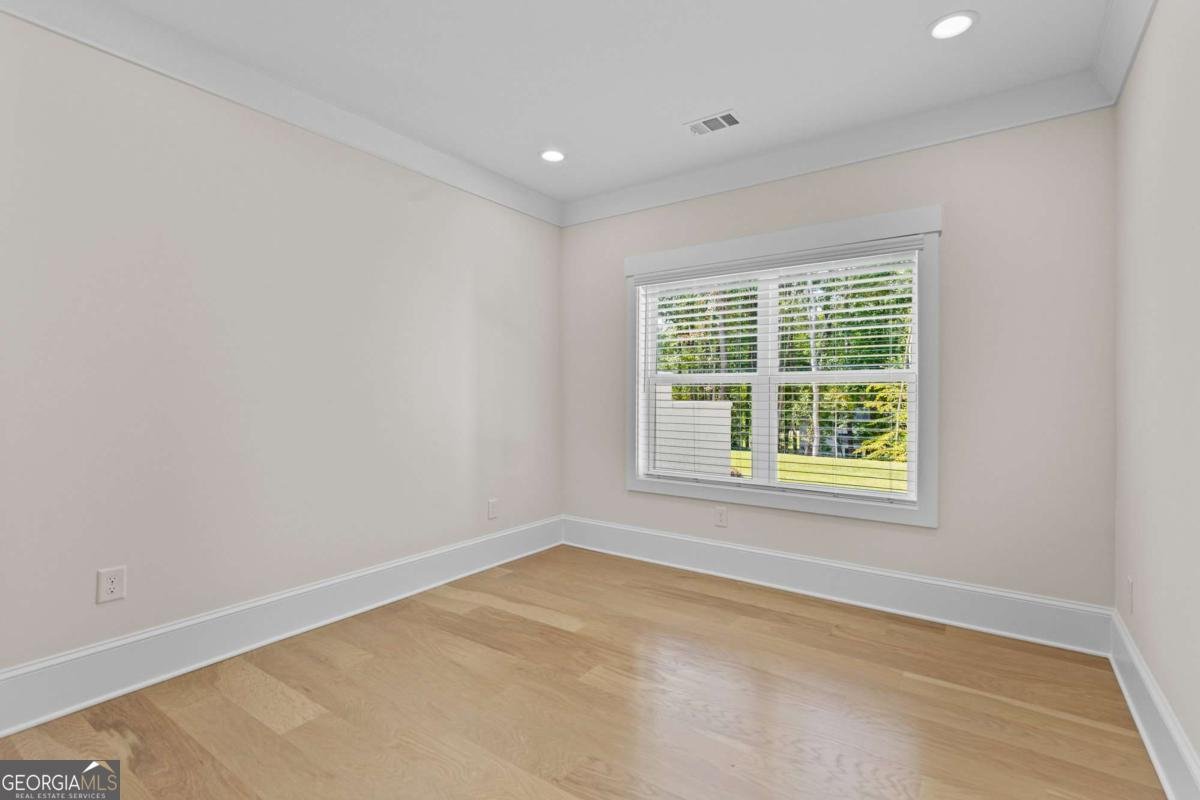 5 Olevia Street Winder - 78