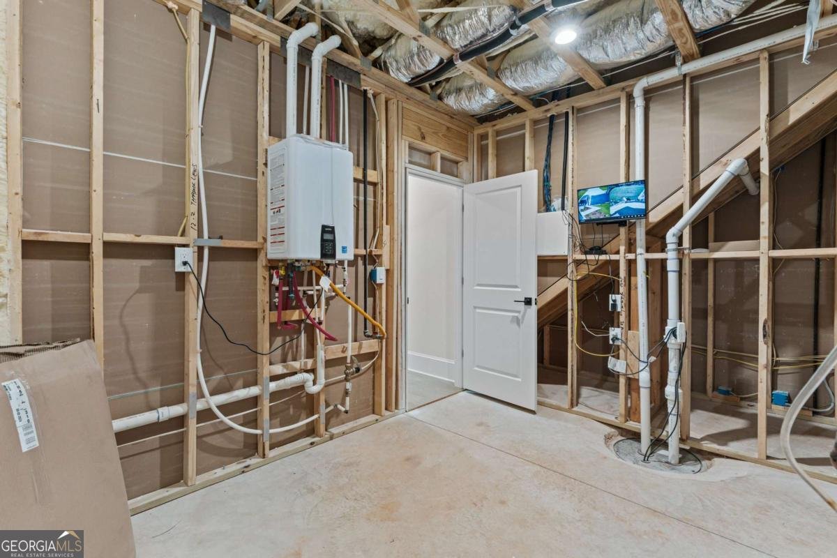 5 Olevia Street Winder - 81