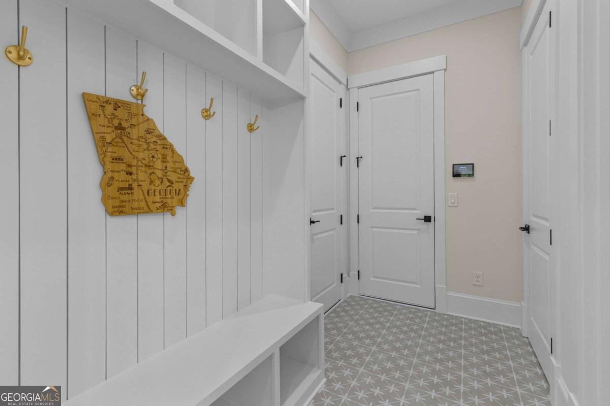 5 Olevia Street Winder - 82