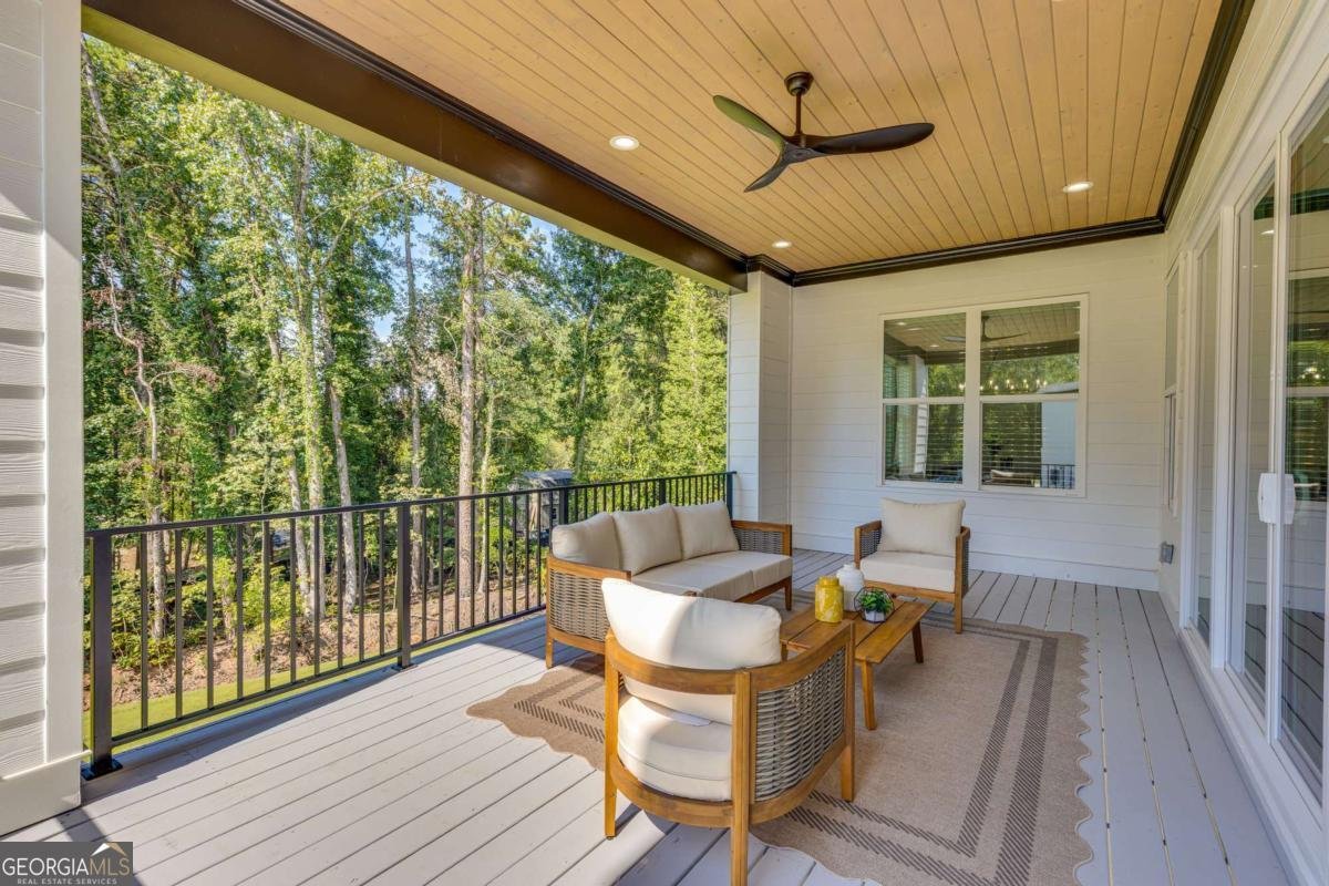 5 Olevia Street Winder - 88