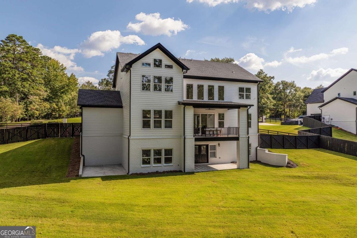 5 Olevia Street Winder - 95