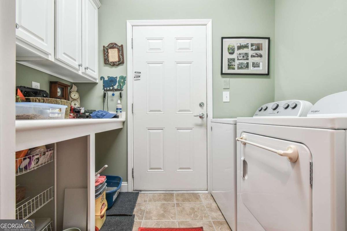 5916 Flagstone Circle Hoschton - 1