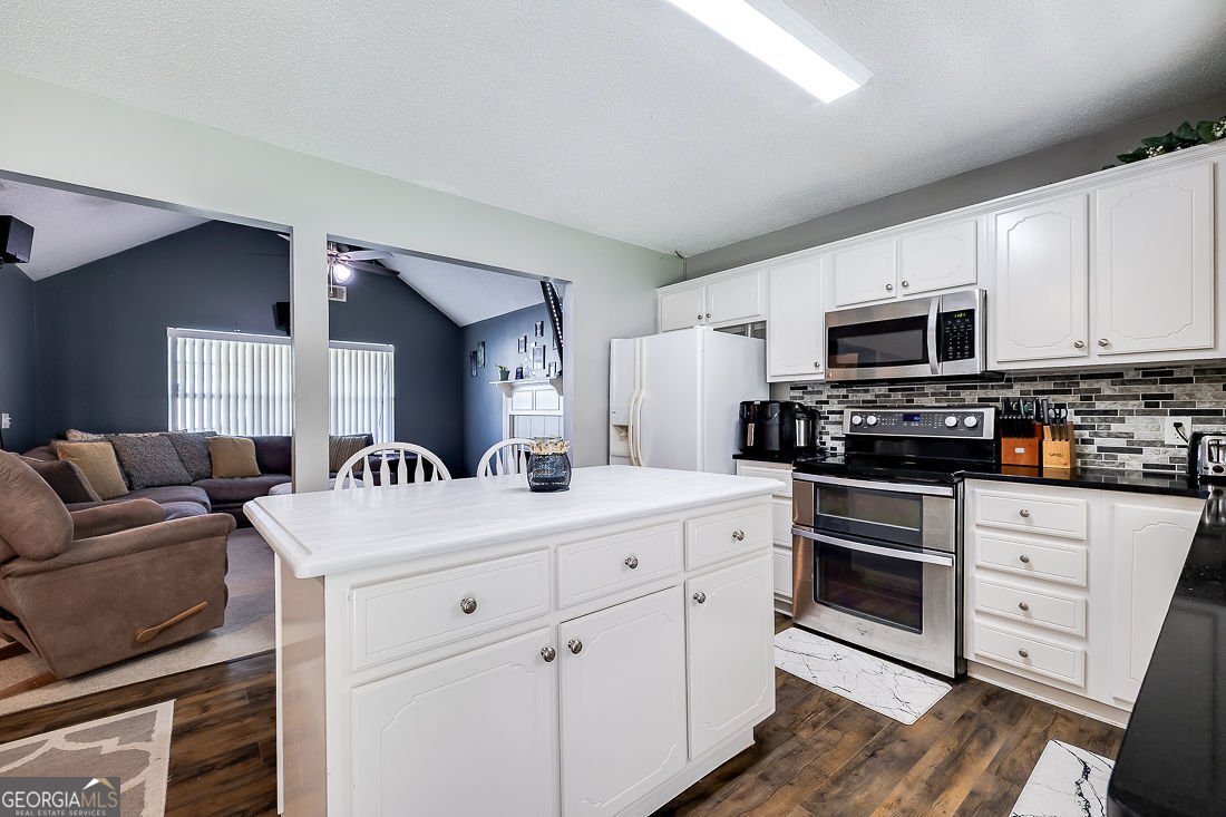 402 Madison Oaks Drive Rincon - 12