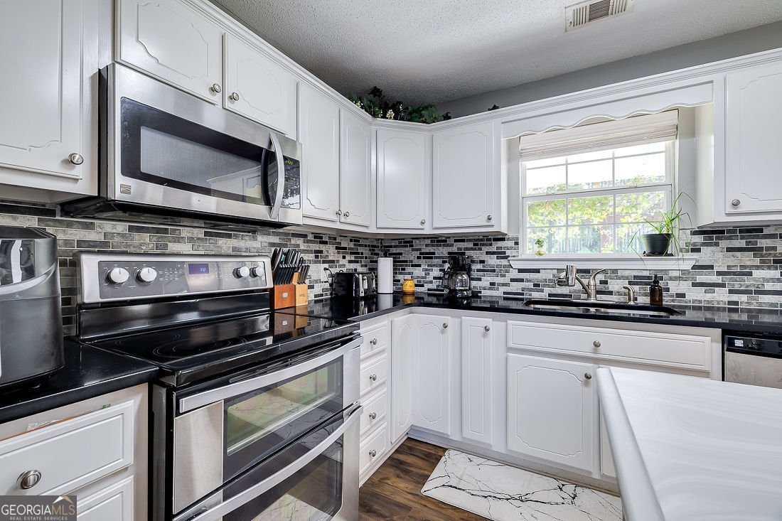 402 Madison Oaks Drive Rincon - 14