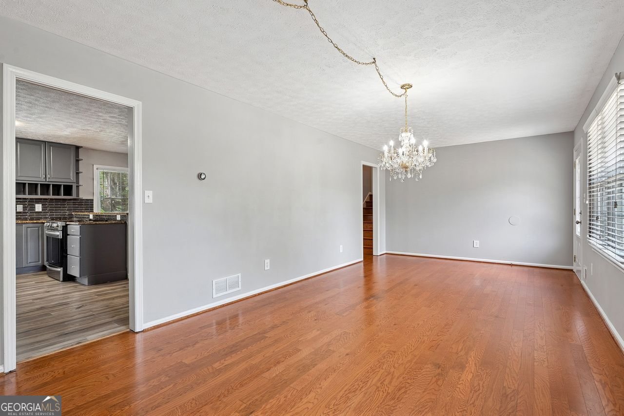 217 Sandra Drive Lilburn - 23