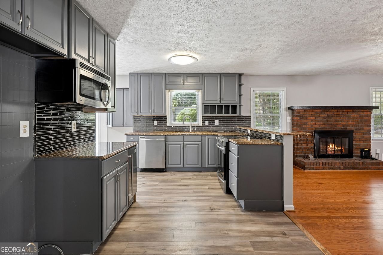 217 Sandra Drive Lilburn - 28