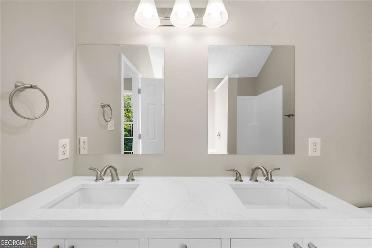 4827 Daintree Court Flowery Branch - 16