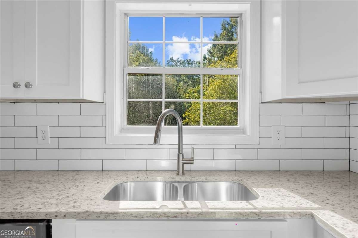 4827 Daintree Court Flowery Branch - 6