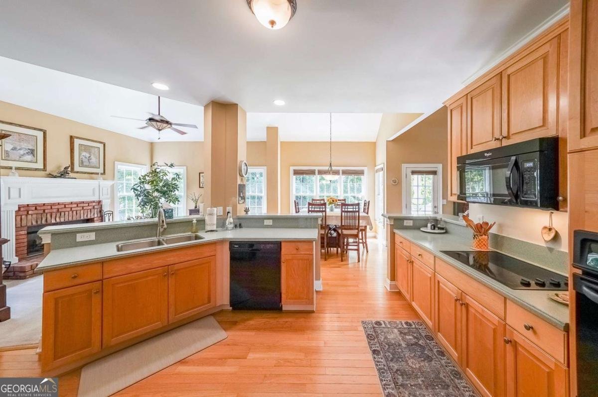 2356 Kennesaw Oaks Trail Kennesaw - 5