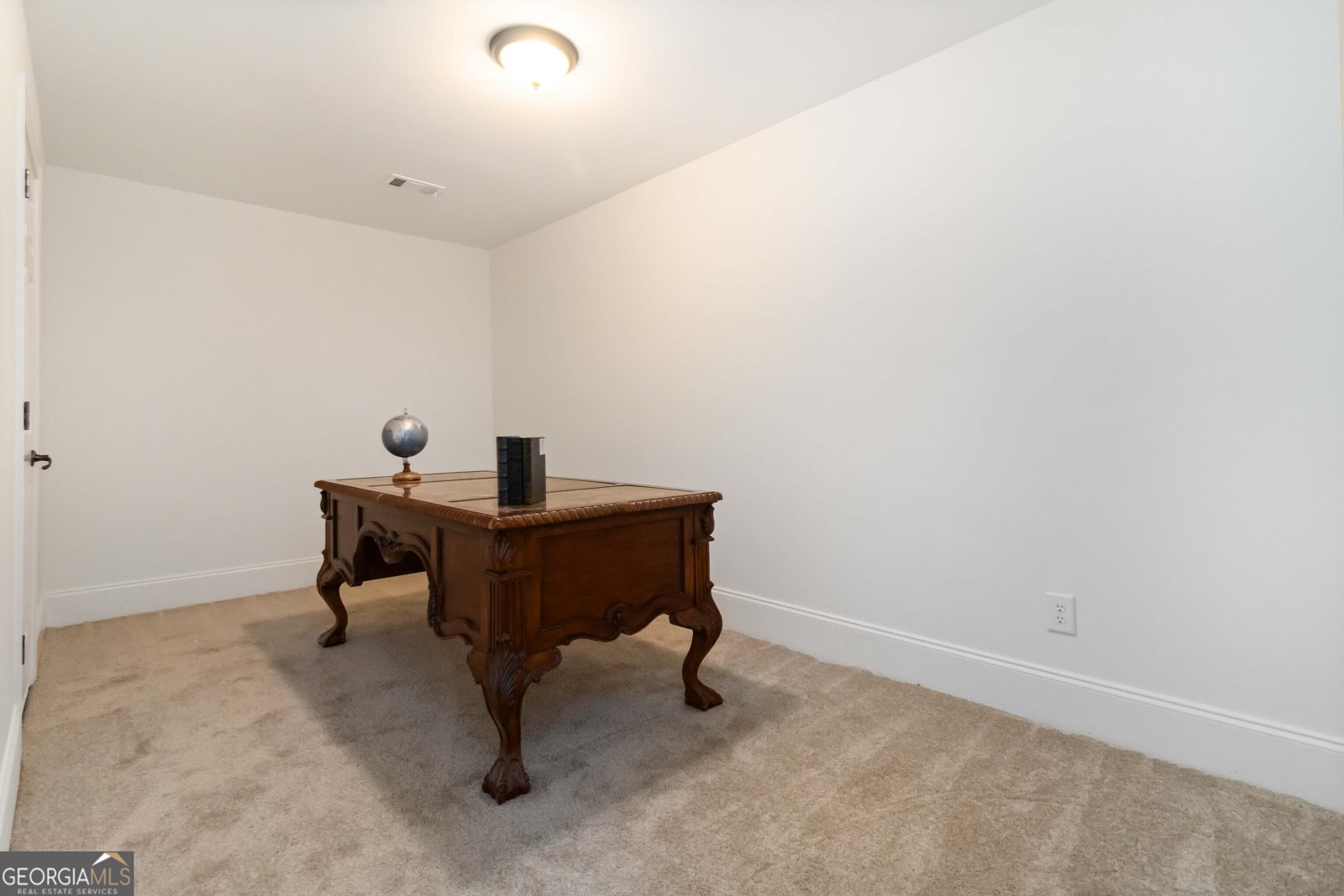 3320 Spencer Street Cumming - 40