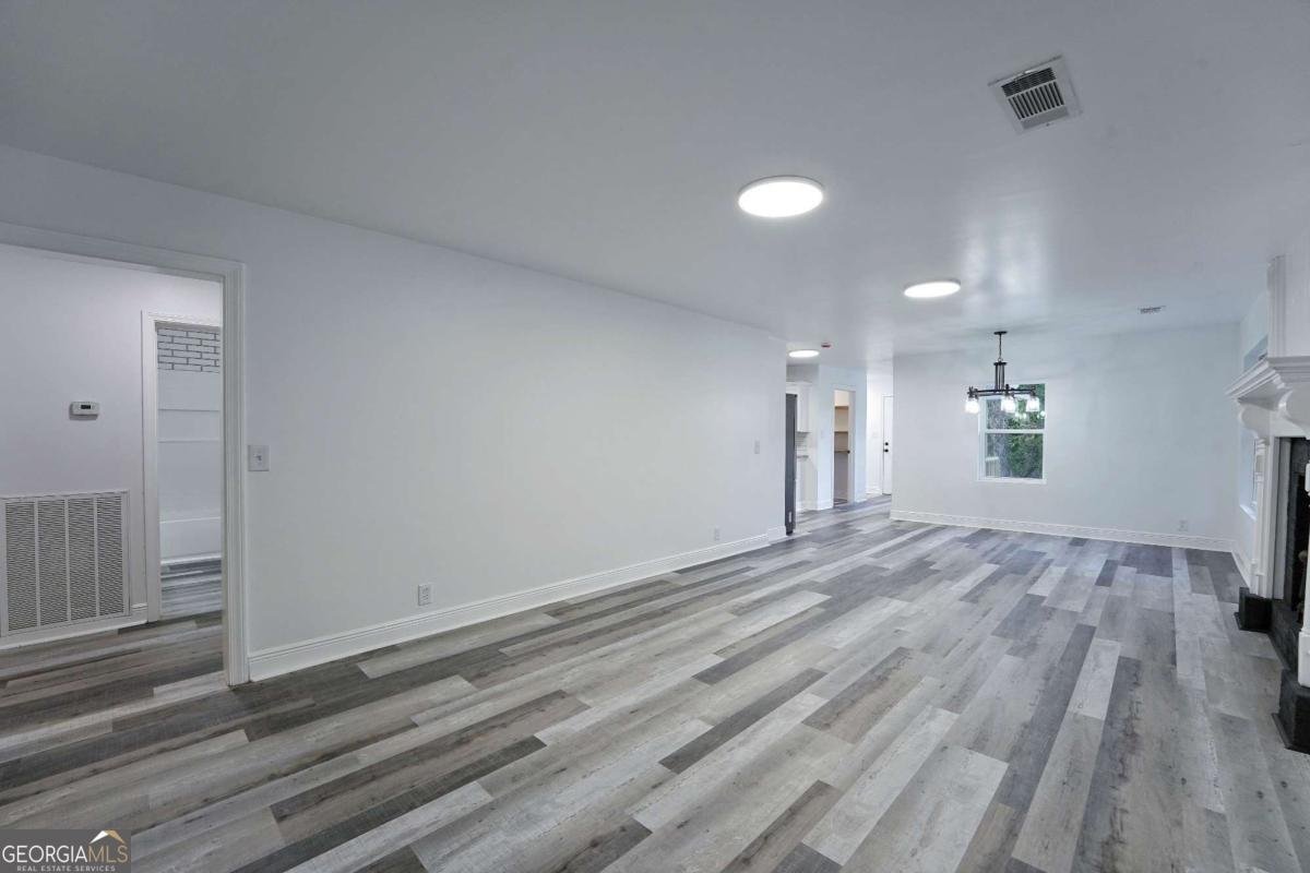 1547 York Drive Canton - 18
