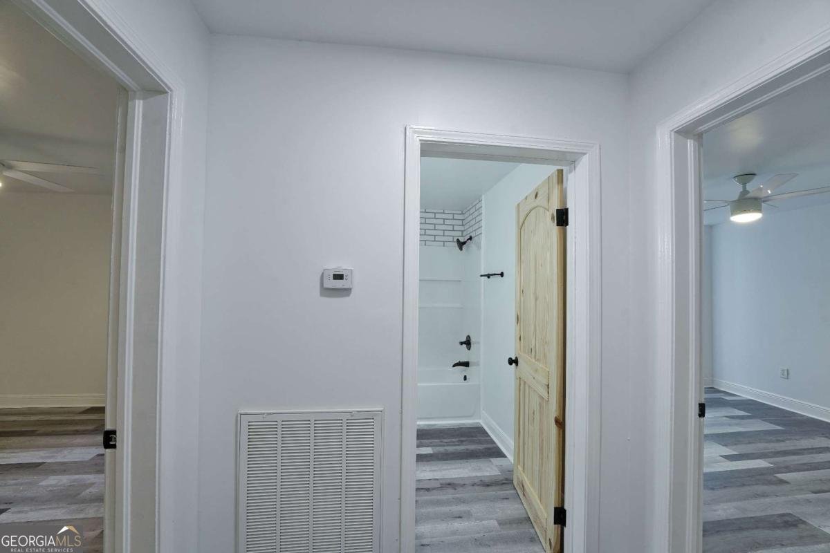 1547 York Drive Canton - 32