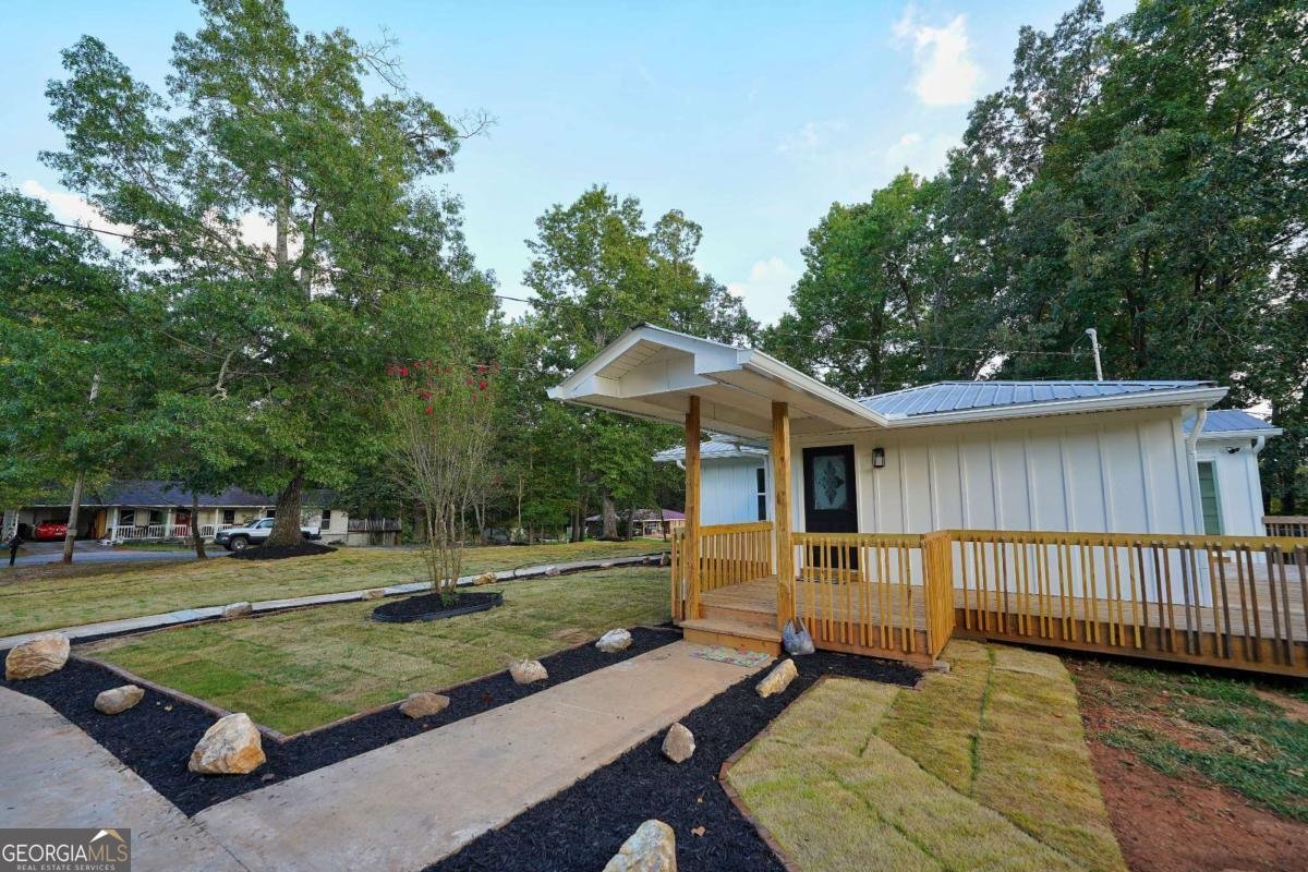 1547 York Drive Canton - 41