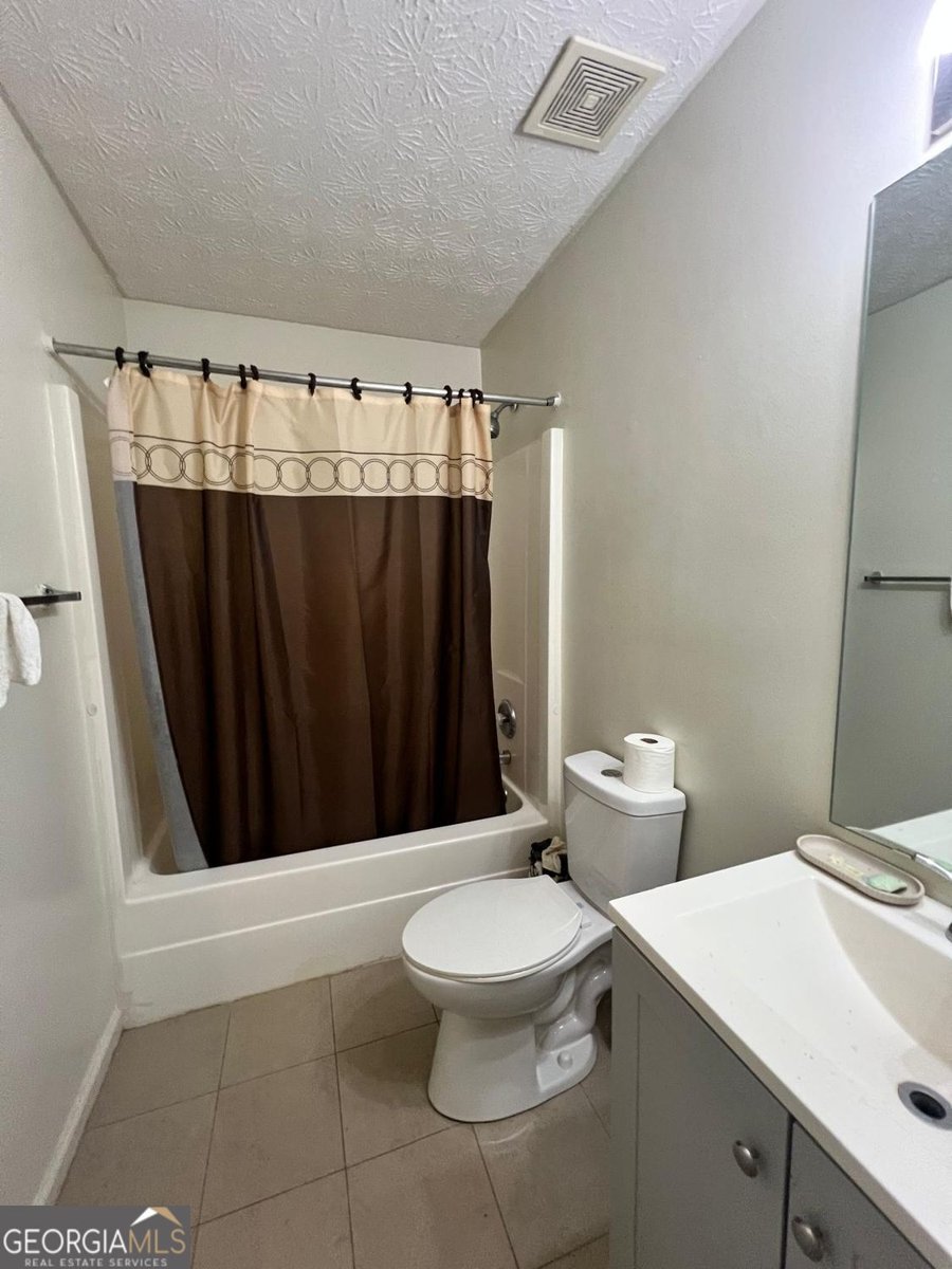 10617 Barberry Drive Hampton - 11