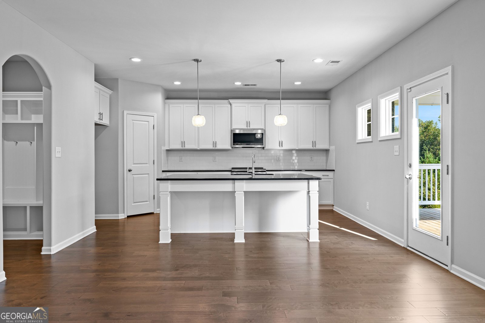 11 St Charles Ave Sharpsburg - 17