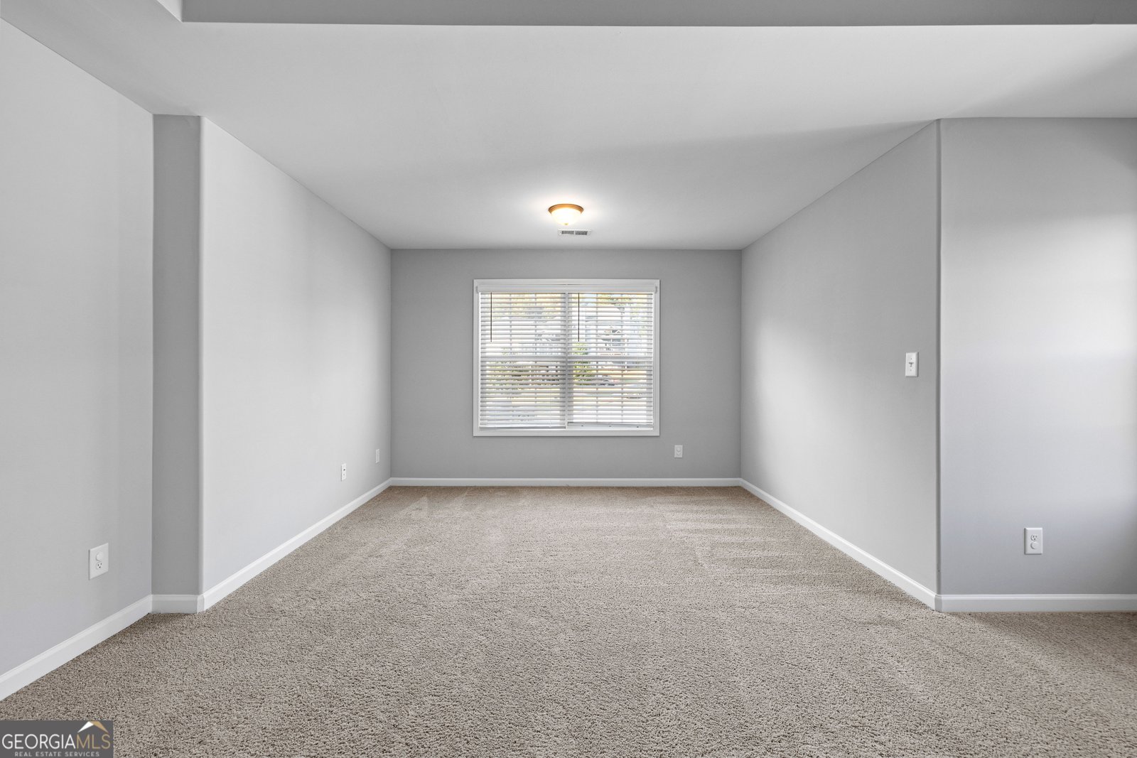 11 St Charles Ave Sharpsburg - 36