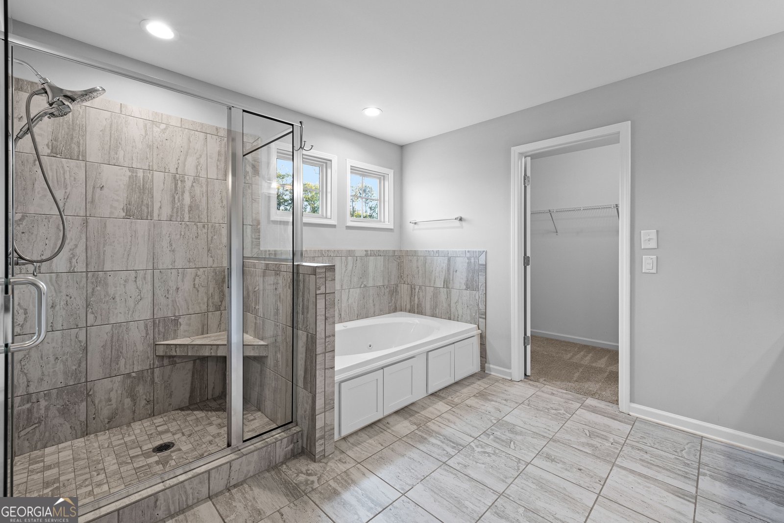 11 St Charles Ave Sharpsburg - 40