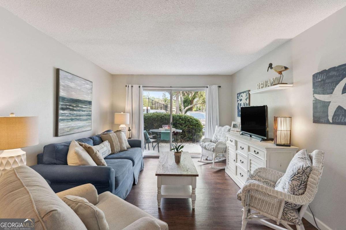 850 Mallery Street St. Simons - 2