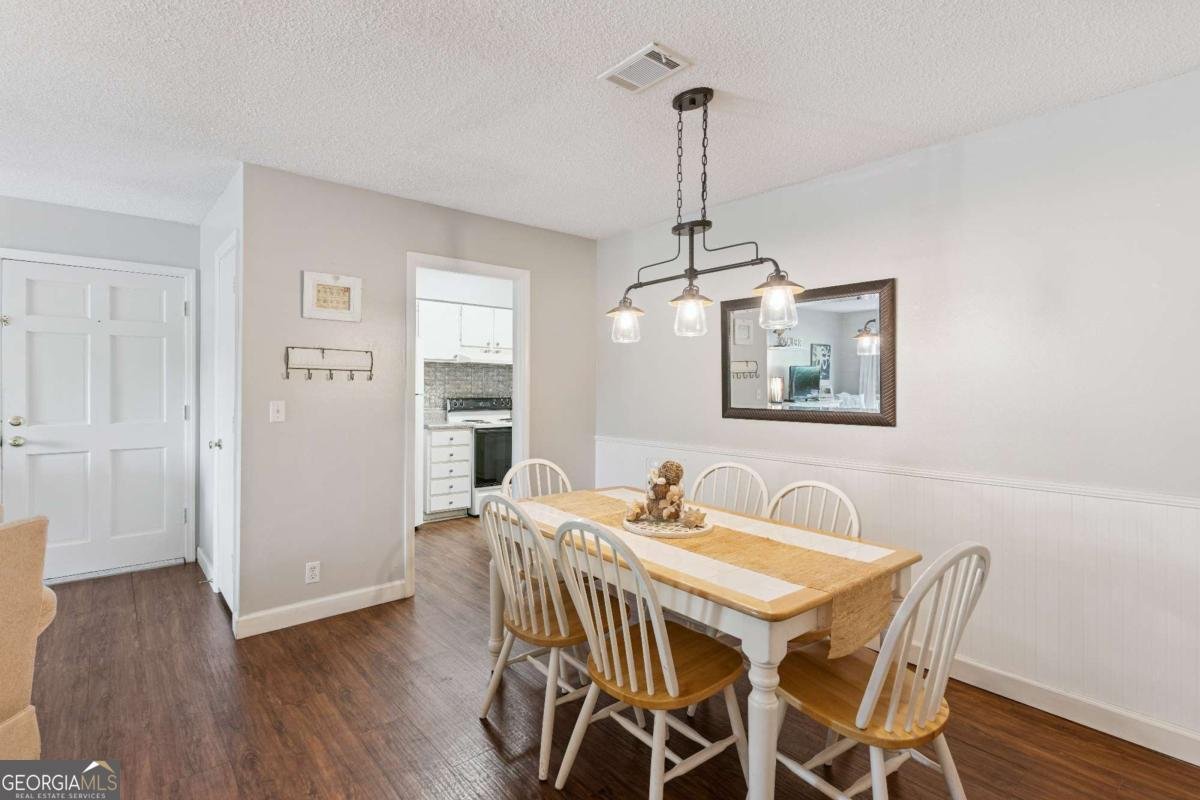 850 Mallery Street St. Simons - 7