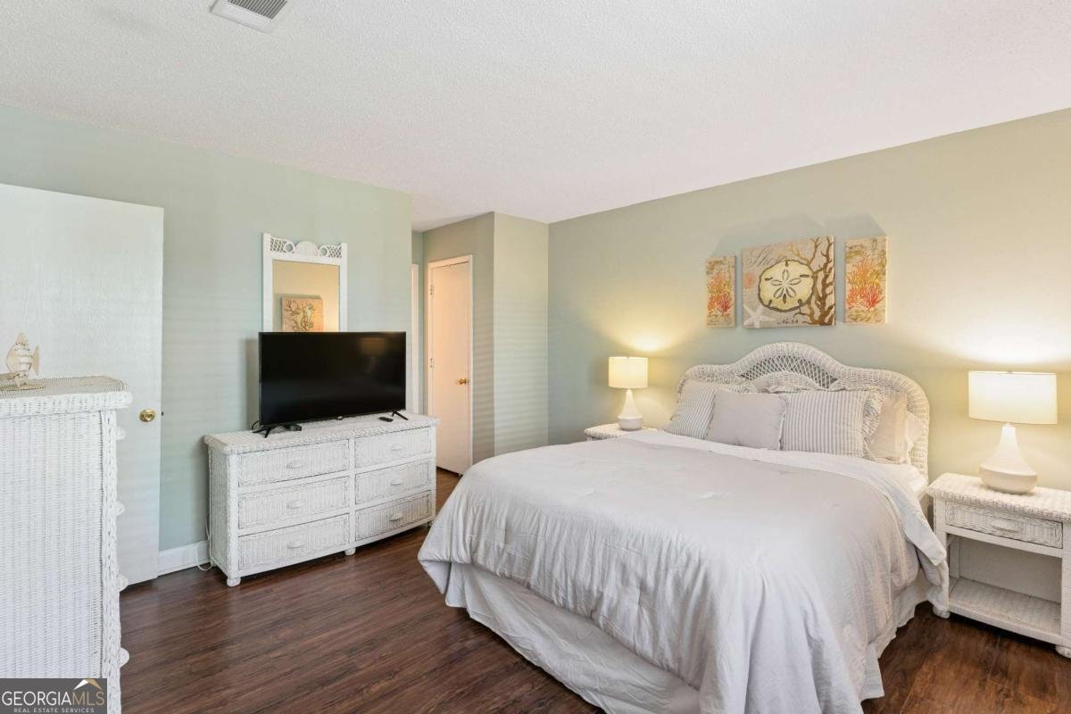 850 Mallery Street St. Simons - 9