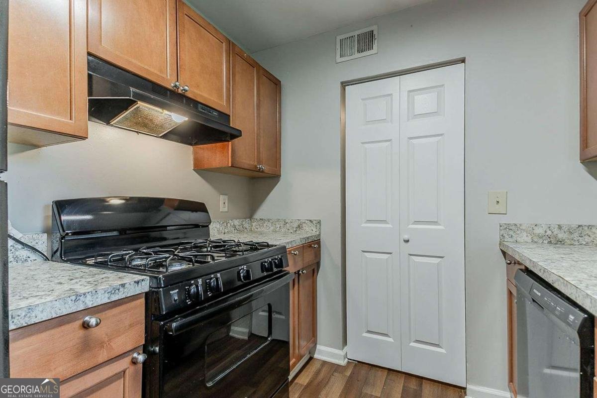 4821 Mainstreet Valley Trace Stone Mountain - 6