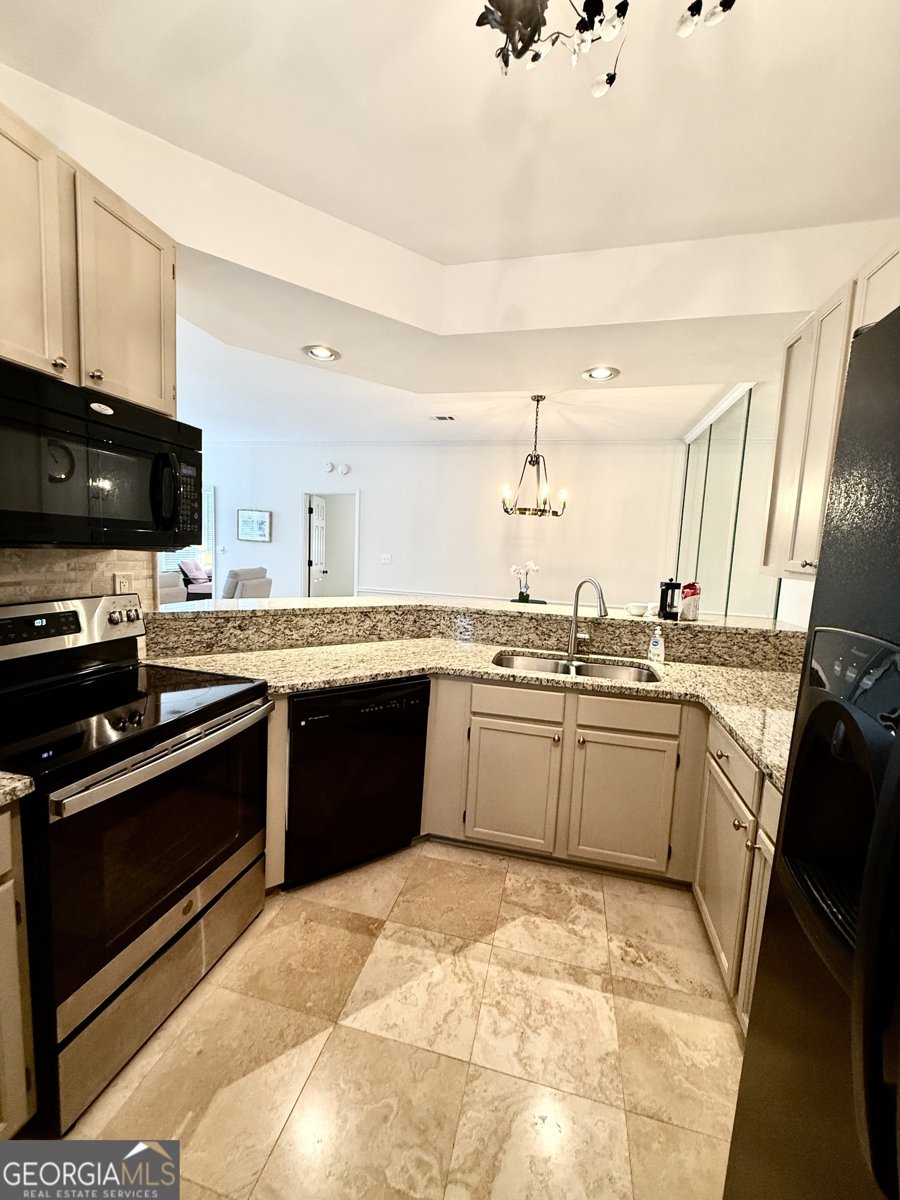 134 Victoria Way Roswell - 27